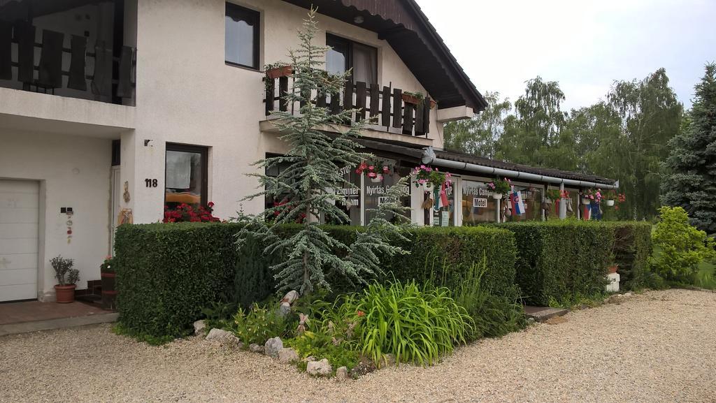Nyirfas Camping Nagykanizsa Buitenkant foto